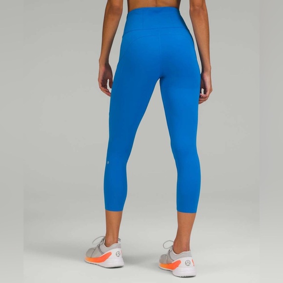 Lululemon Fast and Free High-Rise Crop 23” size 0 
Poolside - Picture 1 of 14